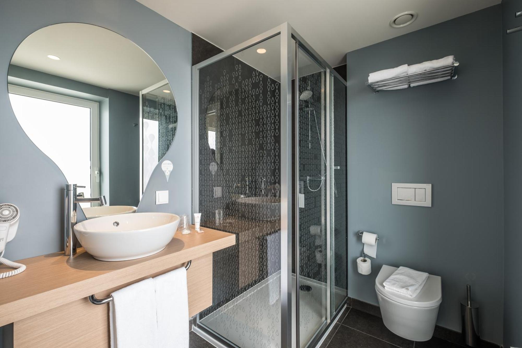 Single Room,1601715563:JPEG